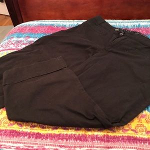 Bandalino Ladies black capris